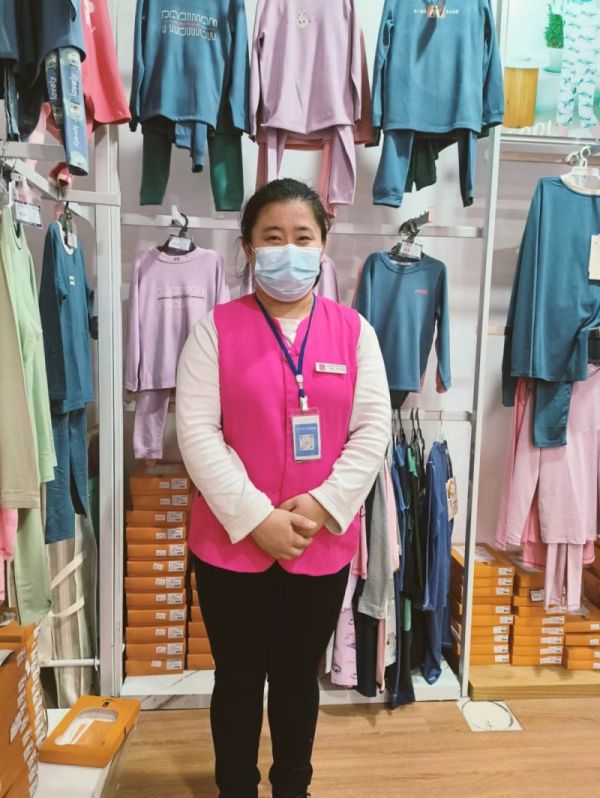 【新時代商廈寶龍店】企業(yè)文化踐行者（1）想顧客之所想，急顧客之所急